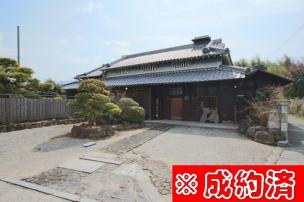 千早赤阪村　登録有形文化財認定、重厚な造りの農家住宅 外観